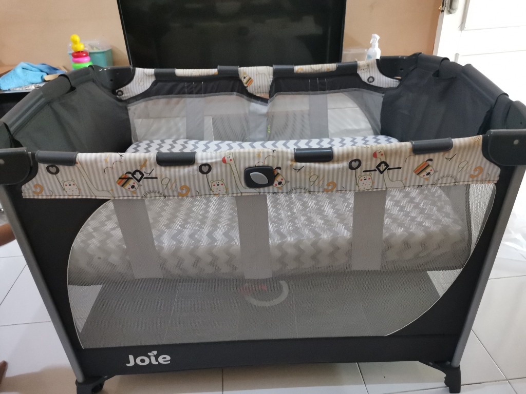 Baby Box Joie Commuter Change Snooze