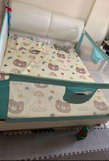 Baby fence