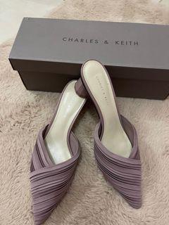 Charles and keith size 35
