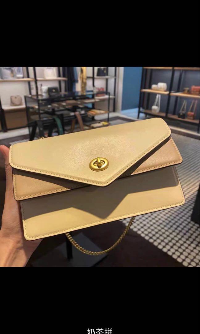 aster crossbody in colorblock