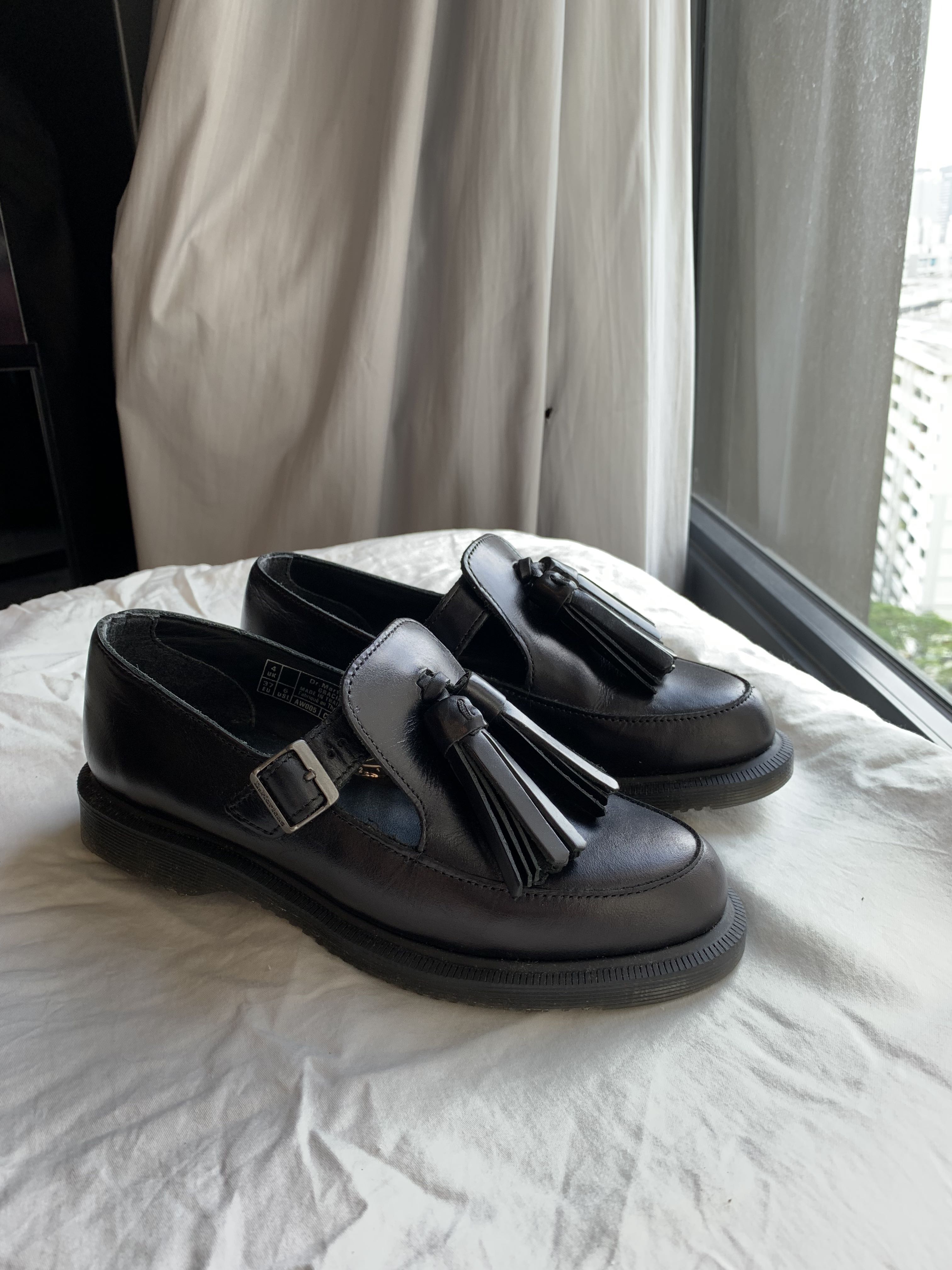 Dr Loafers, Women's Fashion, Footwear, Loafers on Carousell