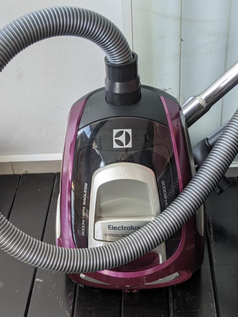 Electrolux Ergoclean bagless 2000W 
