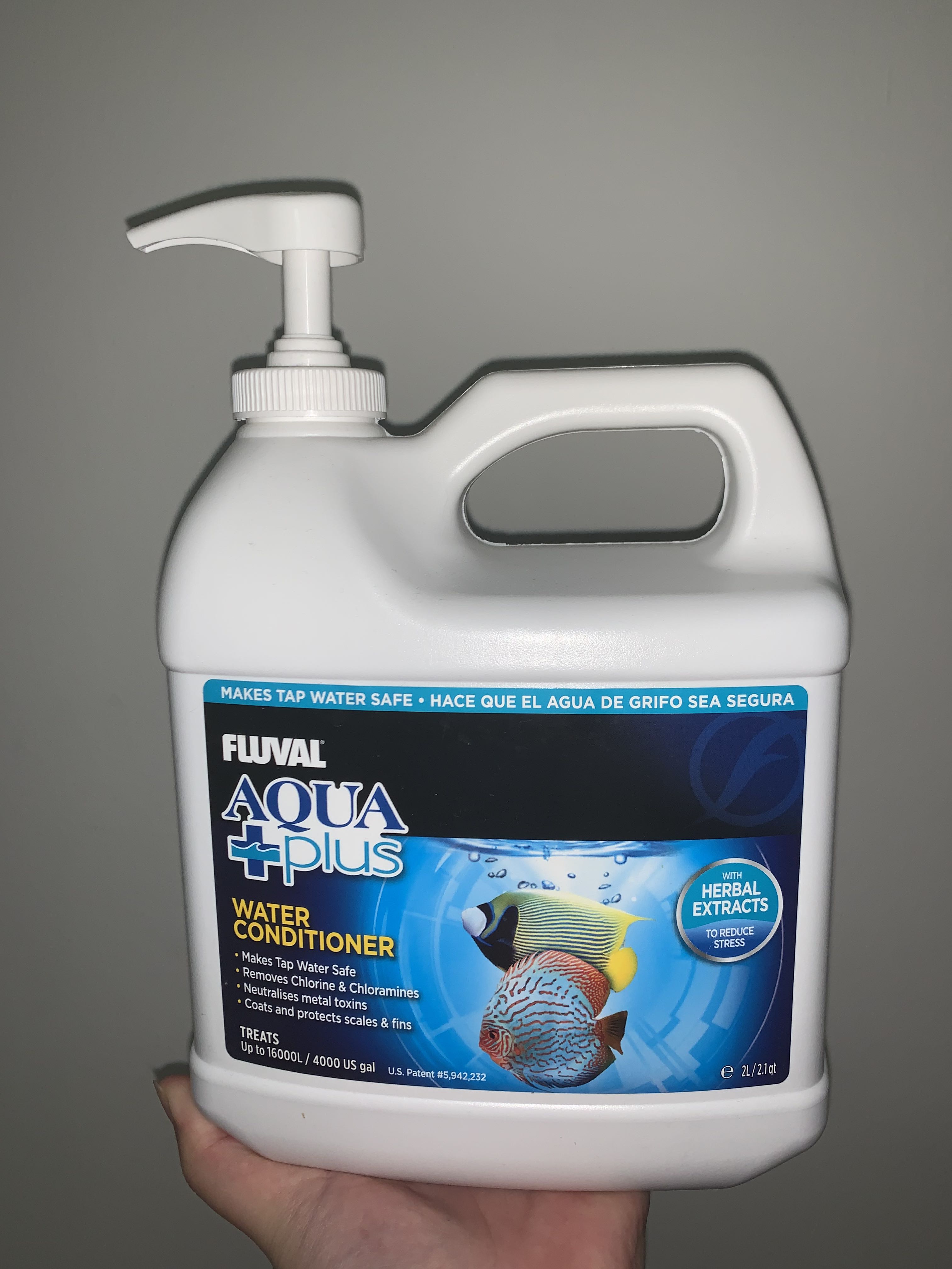 Fluval Aqua Plus water conditioner Pet Supplies Homes Other