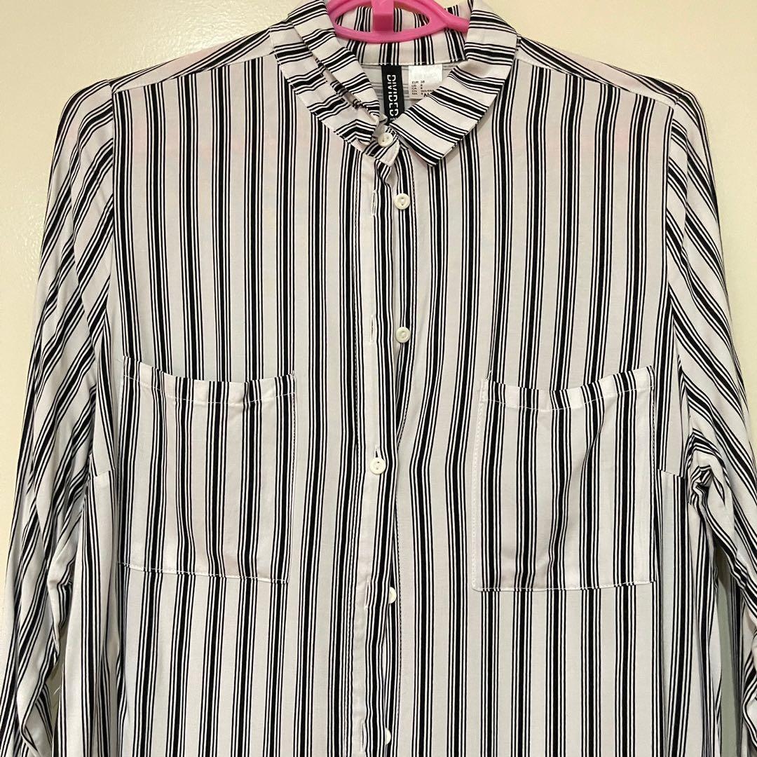 H&M Divided Black/White Long sleeved Polo (Category: Blouses) located in Subic. Submitted by niqdr (Listing ID 1112912490, Image 2). Description: ✅Fits medium-semi large frames ✅Size EUR38/US8.