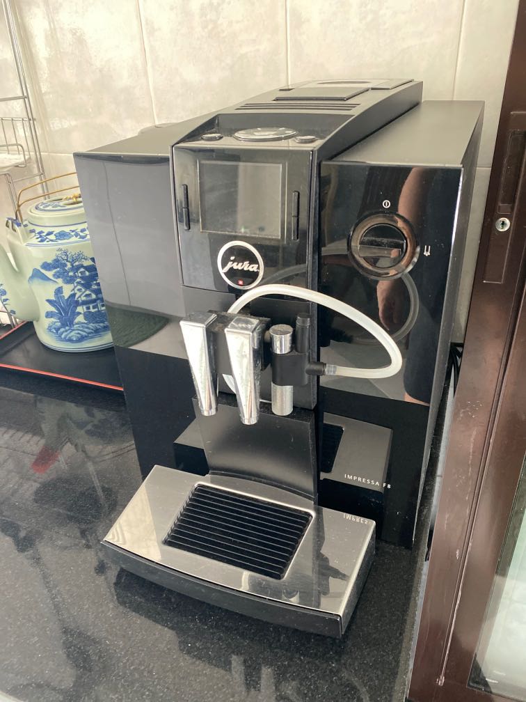 Jura Impressa F8, TV & Home Appliances, Kitchen Appliances, Coffee
