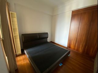 (Category: ) located in . Submitted by zsl100 (Listing ID 1113020517, Image 1). Description: .