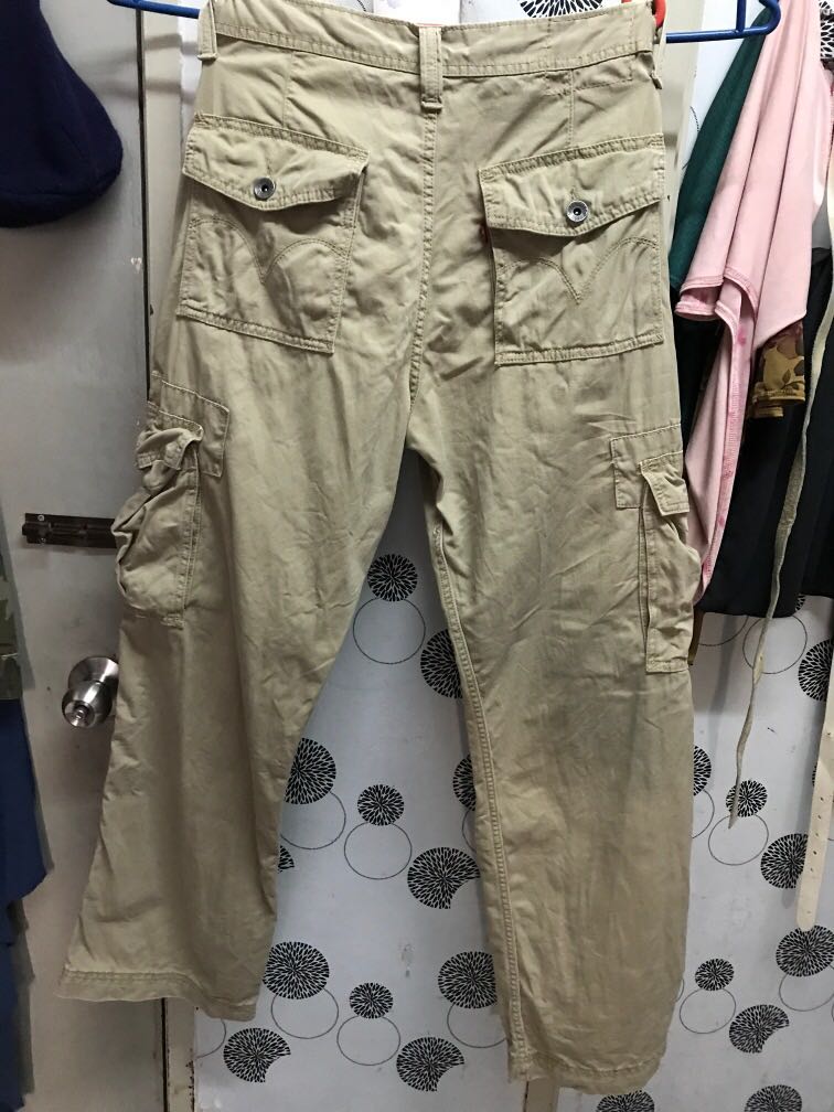 LEVIS CARGO loose straight, Men's Fashion, Bottoms, Jeans on Carousell