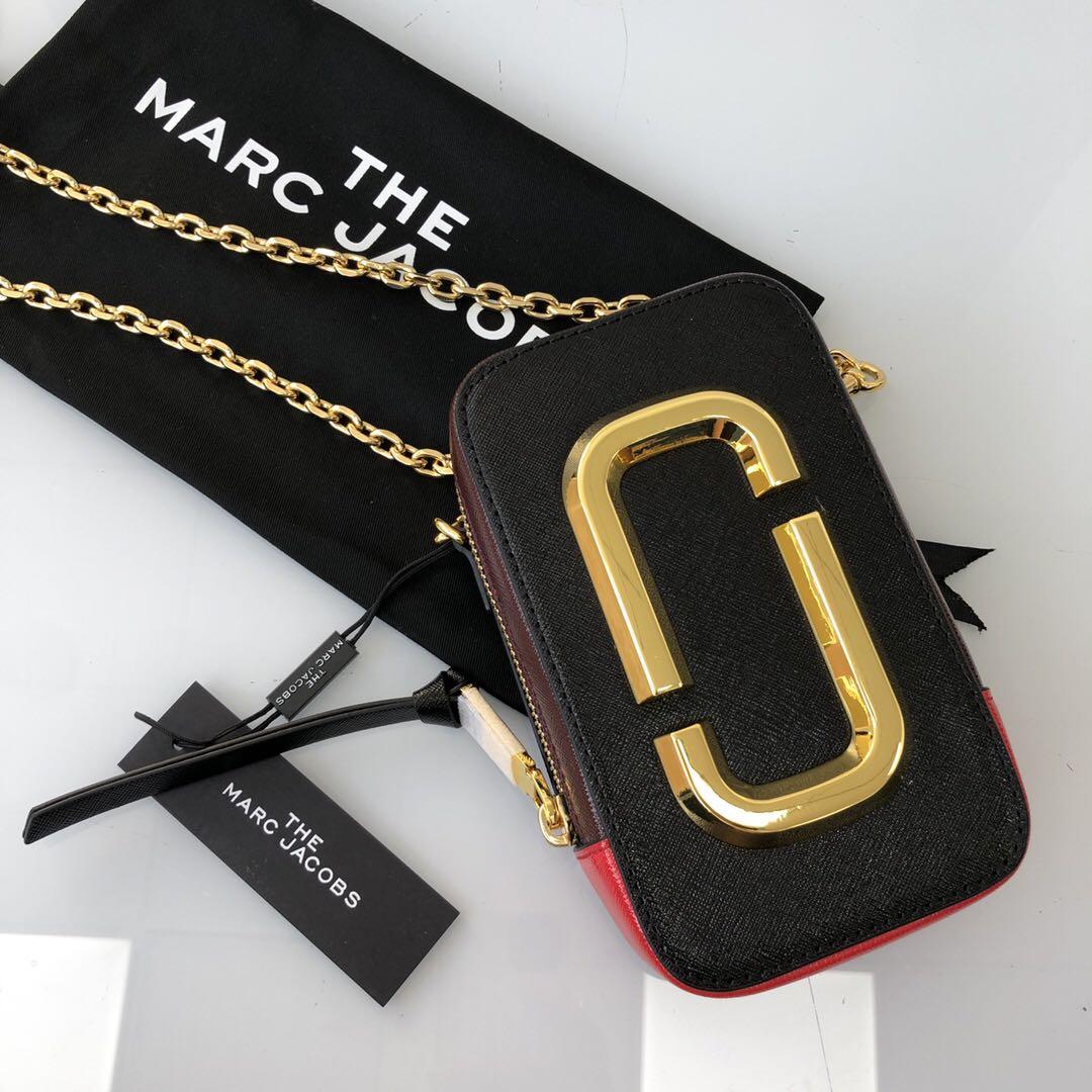 Marc Jacobs phone bag 袋代購, 名牌, 手袋及銀包- Carousell