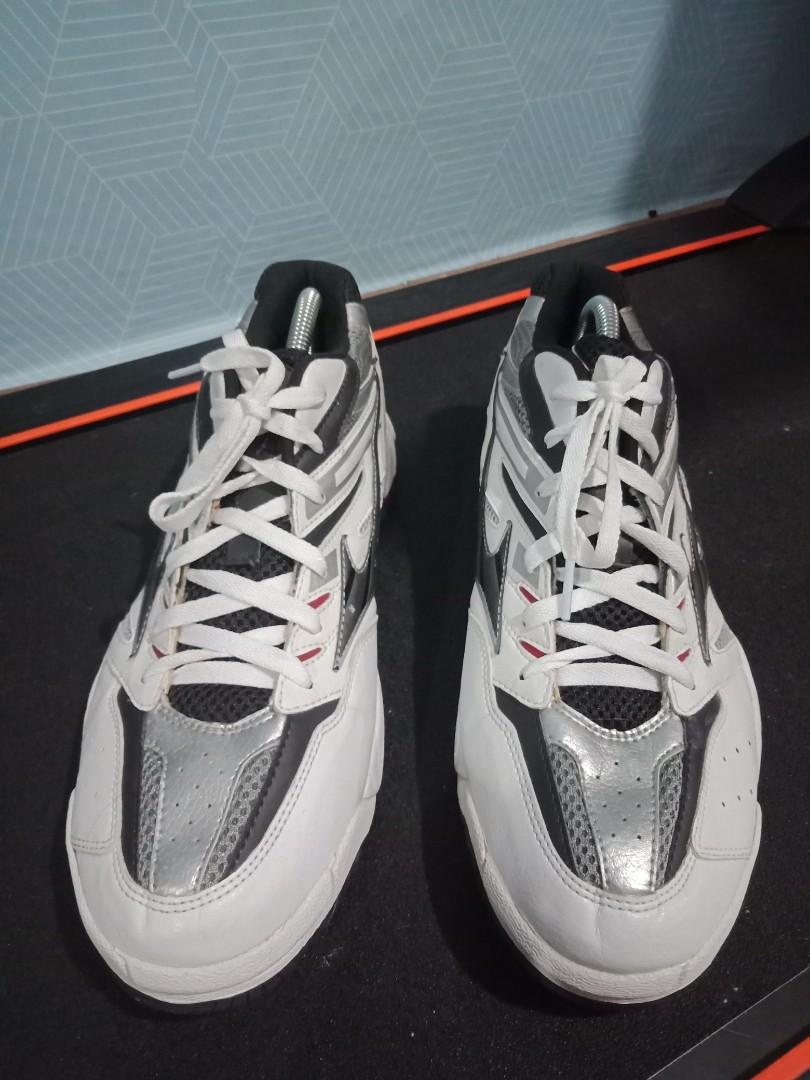 Kasut mizuno volleyball online