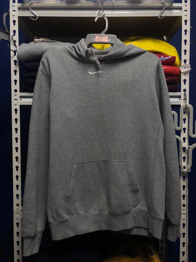 Nike hoodie outlet tick in middle