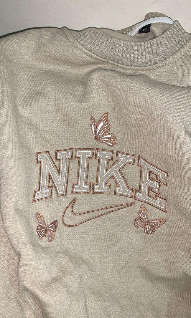 Nike butterfly crewneck hot sale