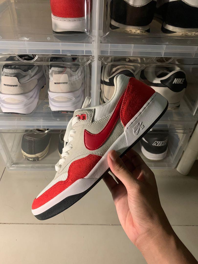Nike best sale sb return