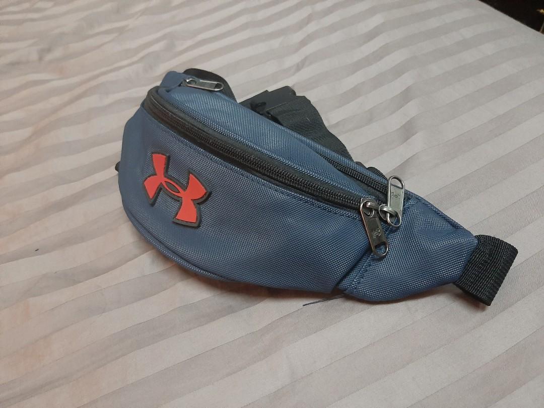 Pouch bag hotsell under armour