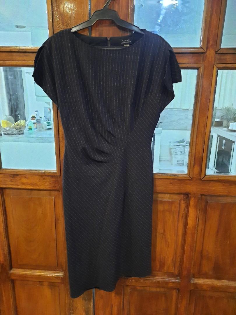 Tahari arthur online levine dress