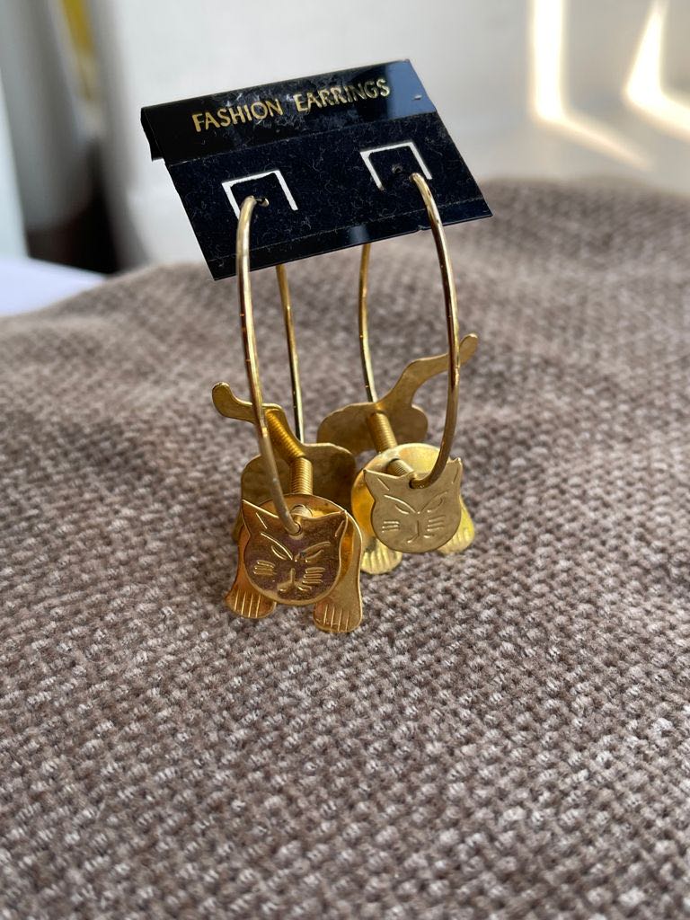 unique cat earrings