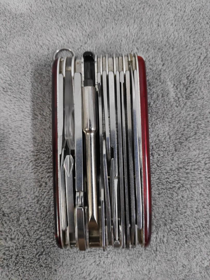 Victorinox clearance champ xlt