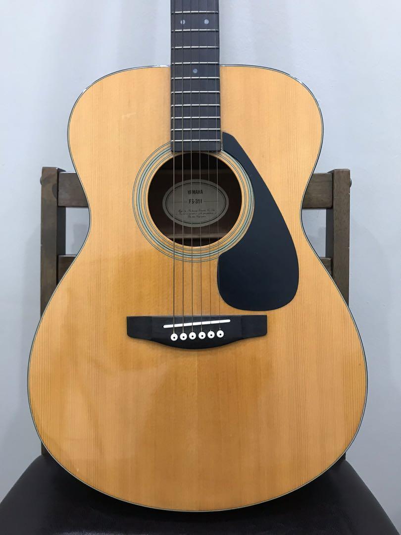 Yamaha fs hotsell 311 acoustic guitar