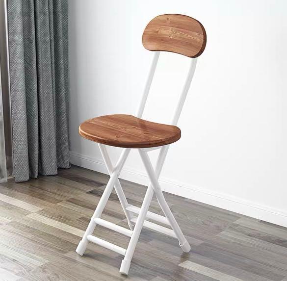 摺枱餐枱 + 摺椅x4 (Folding Table + Chairs x4), 傢俬＆家居, 傢俬, 桌子 on Carousell