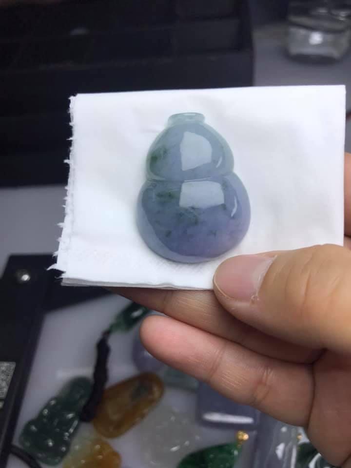 濃紫飄花葫蘆a級翡翠玉件 名牌 飾物及配件 Carousell
