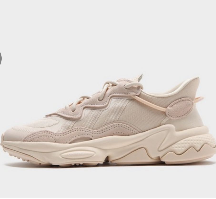 Adidas Originals Ozweego Junior, Women's Fashion, Footwear, Sneakers on  Carousell