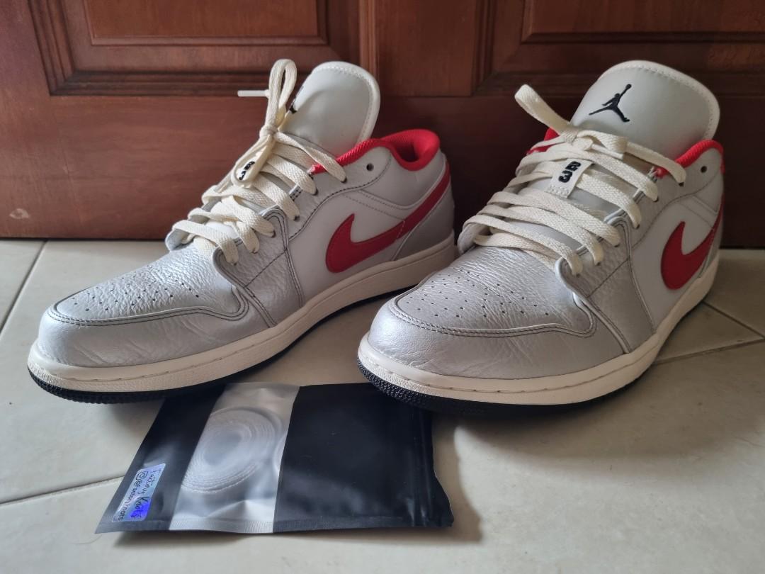 Air Jordan 1 low 'Night Track', Men's Fashion, Footwear, Sneakers on  Carousell