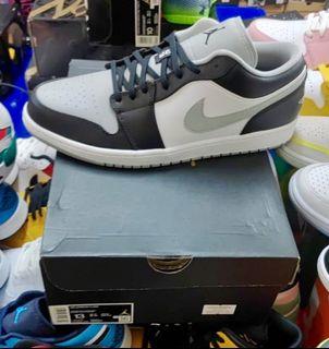 Air Jordan 1 Low Shadow 1.0 "Smoke Grey"