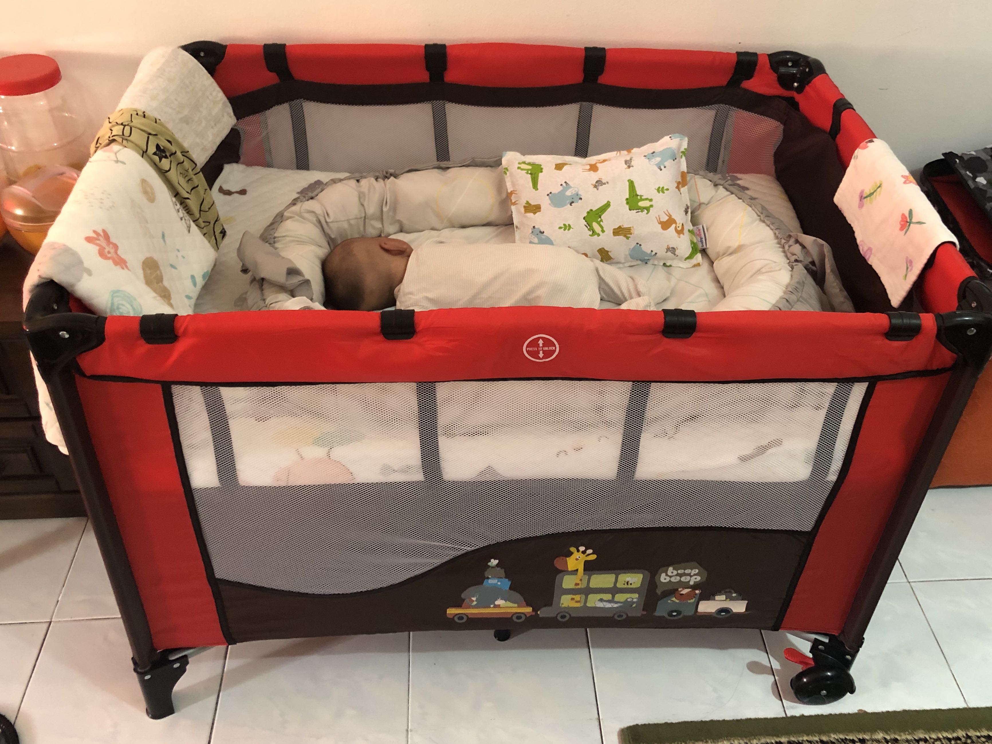 Playpen baby cot hotsell