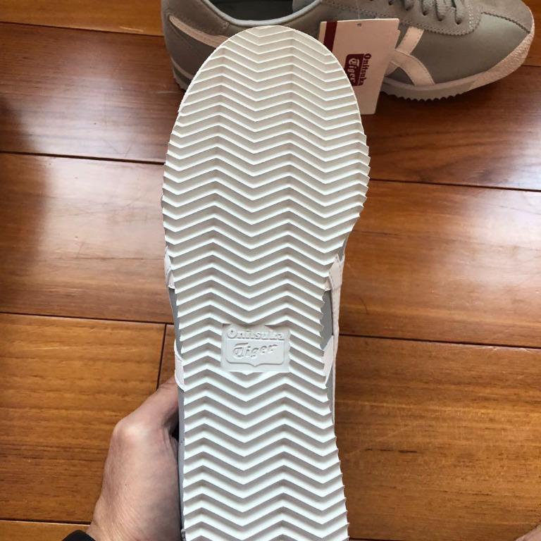 Brand new ASICS or Onitsuka men sneakers size 42 43.5 (Category: Sneakers) located in Singapore. Submitted by dunkmycar (Listing ID 1113267733, Image 3). Description: 1. Brand - ASICS model - Classic tempo Color - Blue/white Size - eur 43.5/ USD 9.5 100% authentic Brand new. Comes with tag and asics box Price $110 2. Brand - Onitsuka Tiger Color - Grey Size - eur 42/us8.5 Brand new with box Price $120 3. Brand - Onitsuka Tiger model - Classic Mex