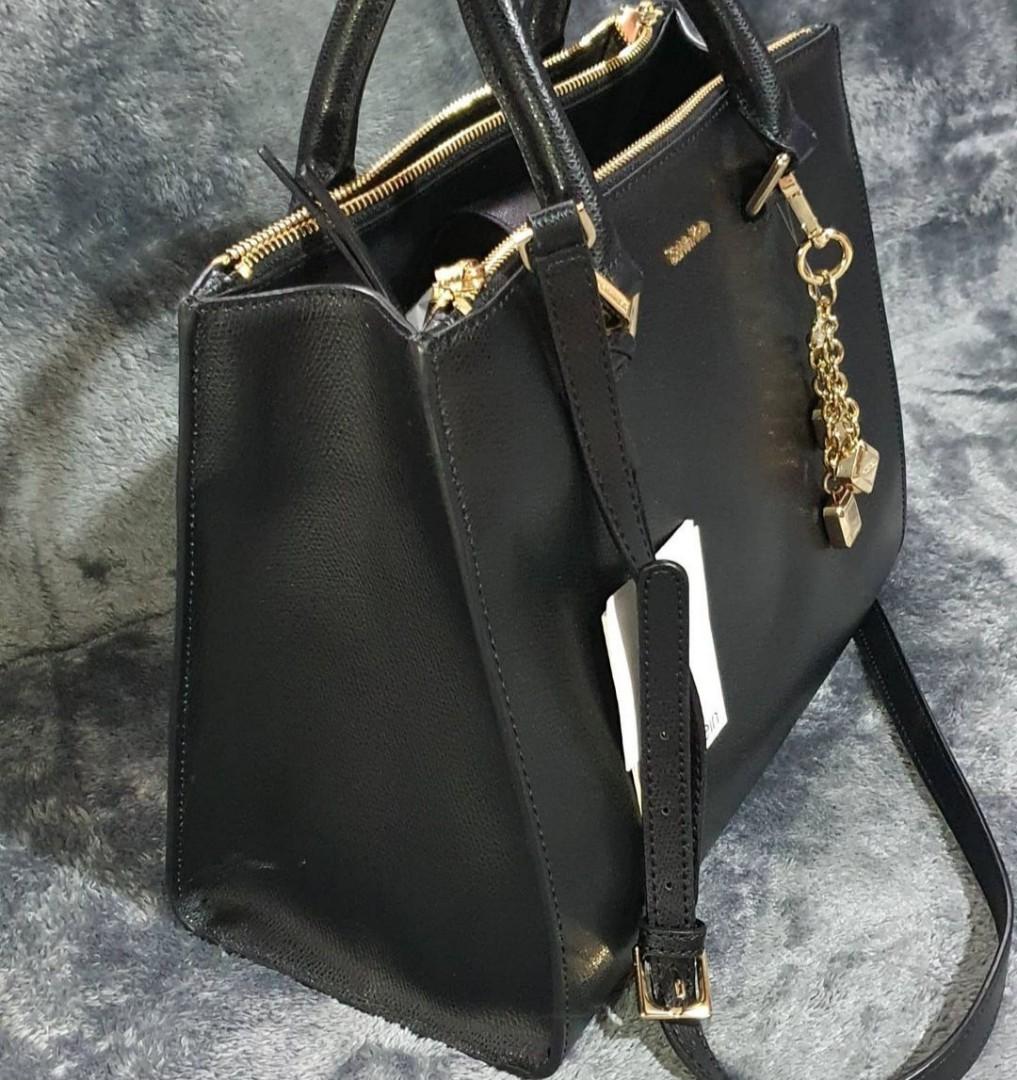 Calvin klein logan mercury leather crossbody hotsell