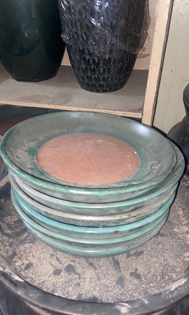 Catch plate for pots.. made in vietnam., Furniture & Home Living ...