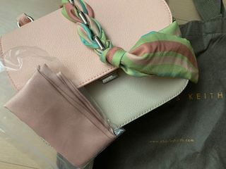 （分類：）位於 。 由 irisstepper 提交（商品編號 1113242796，圖片 1）。簡介： 。