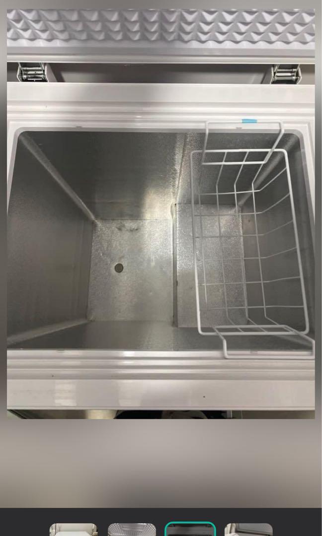 Chest freezer moving out sale, TV & Home Appliances, Kitchen
