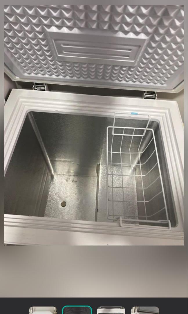 Chest freezer moving out sale, TV & Home Appliances, Kitchen