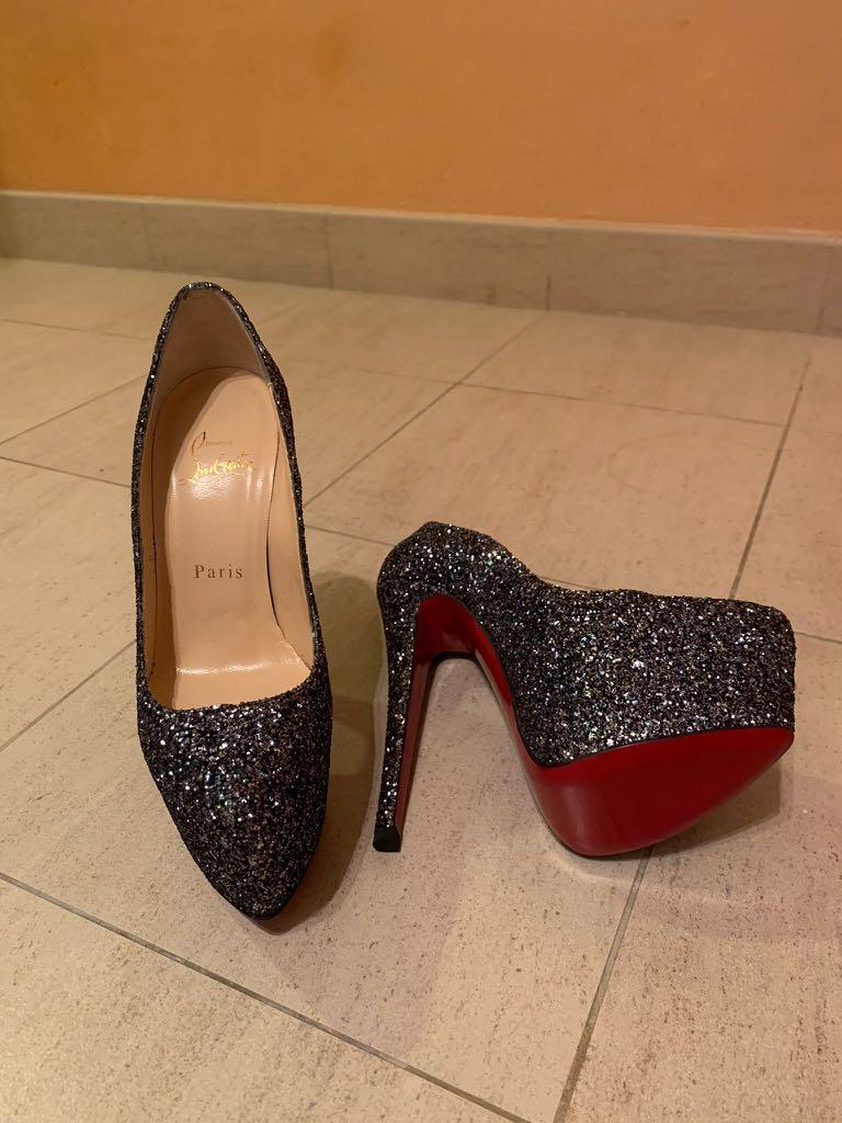 Christian louboutin outlet daffodile