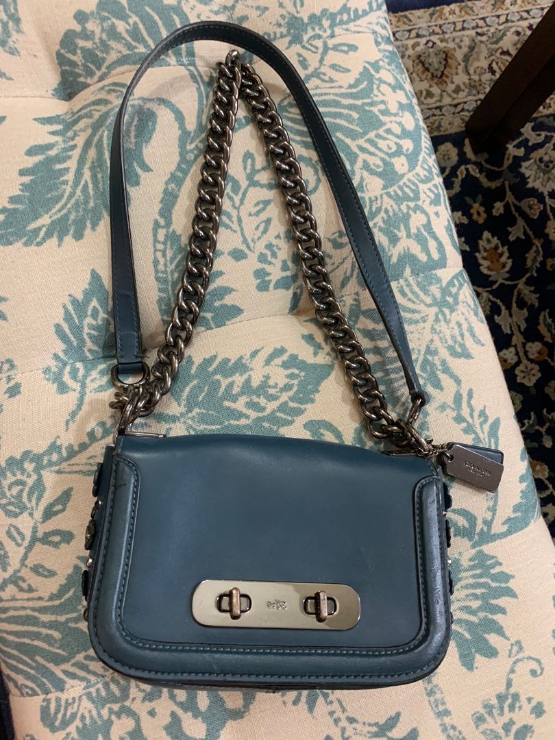 Coach swagger deals shoulder bags
