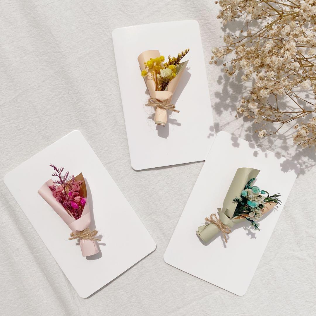 Diy Mini Handmade Dried Flower Bouquet Greeting Gift Wishing Card Minimalist Birthday Kad Ucapan Design Craft Artwork On Carousell