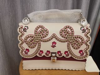 （分類：）位於 。 由 jipso 提交（商品編號 1004956588，圖片 1）。簡介： 。