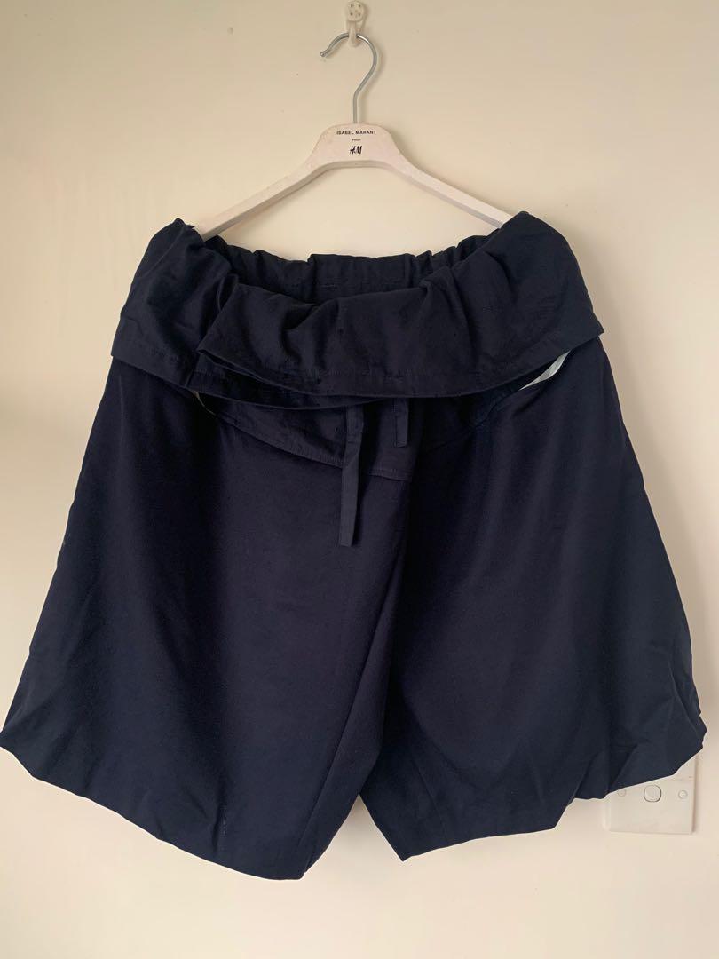 COMME des GARCONS Wool Shorts, 男裝, 上身及套裝, - Carousell