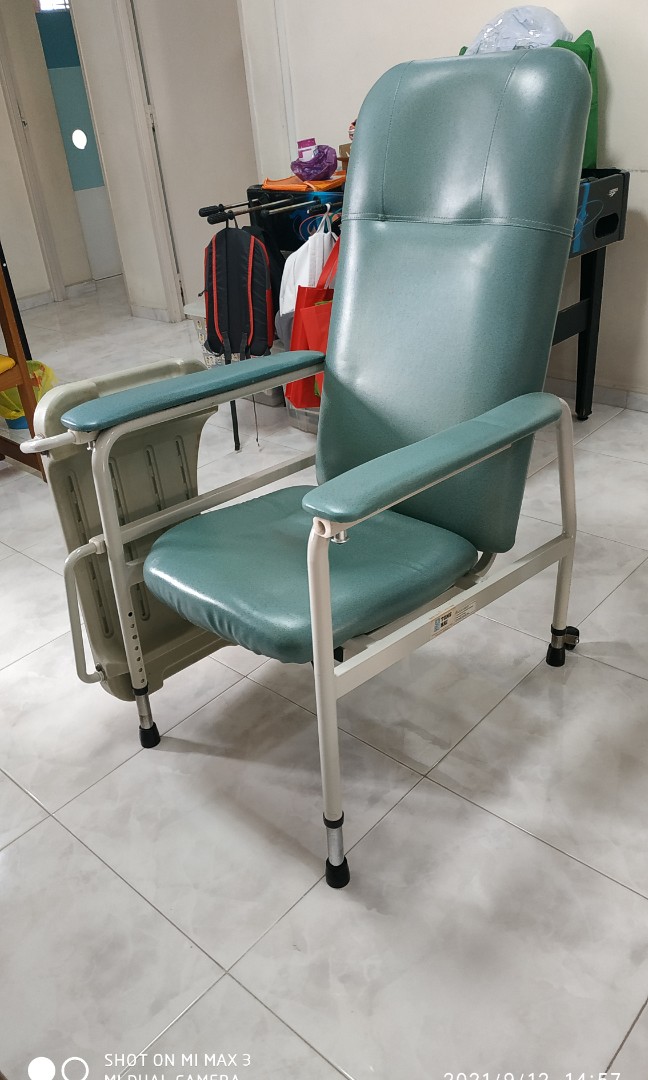 Geriatric Chair, Health & Nutrition, Assistive & Rehabilatory Aids