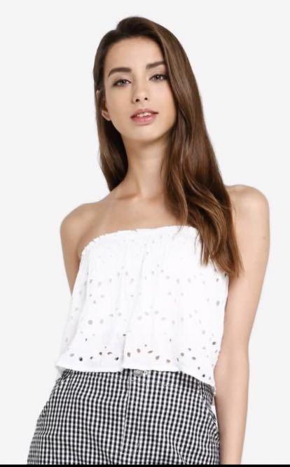 Hollister White Eyelet Tube Top 28 Women s Fashion Tops