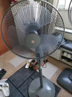 (Category: ) located in . Submitted by majtom67 (Listing ID 1113206387, Image 1). Description: .