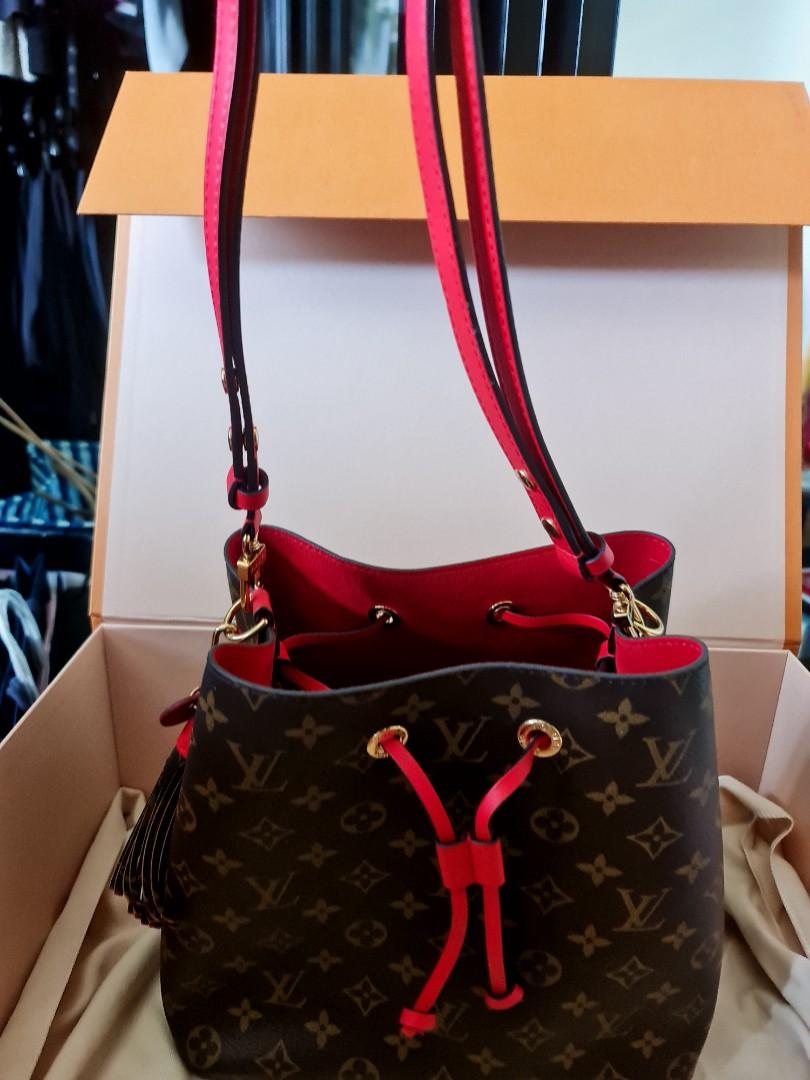 Louis vuitton bucket sale bag with red strap
