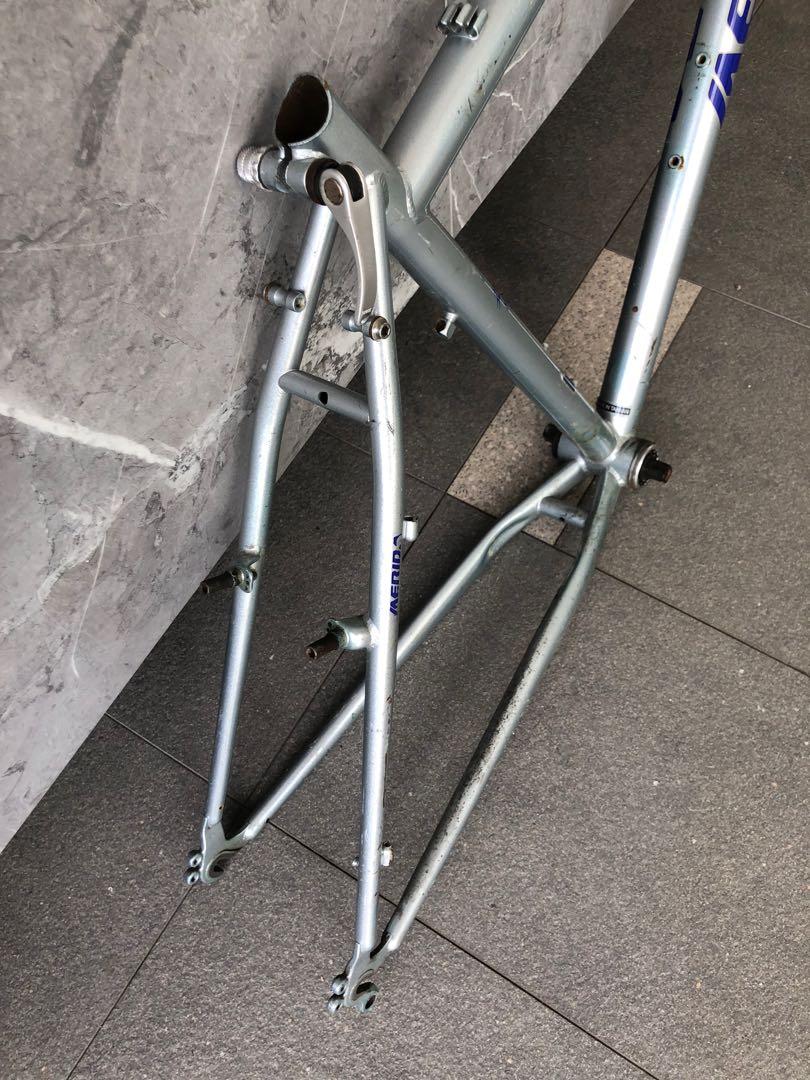 merida medium frame size