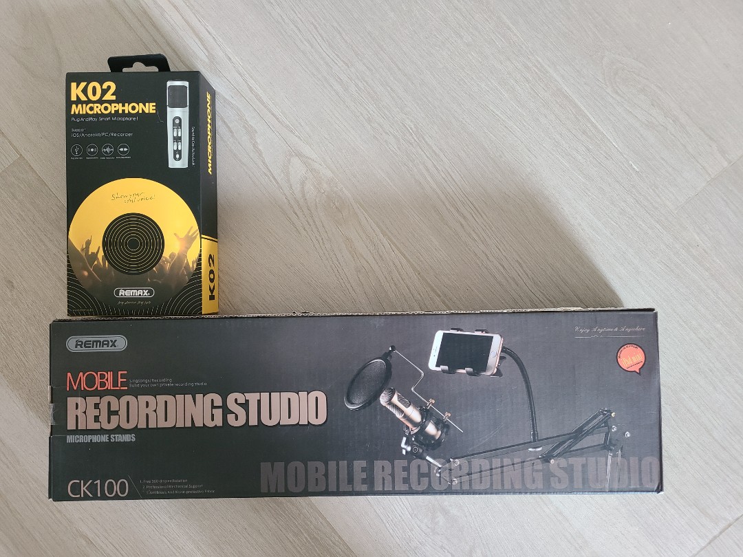 Remax K02 Microphone with stand, 音響器材, 咪高風/麥克風 - Carousell