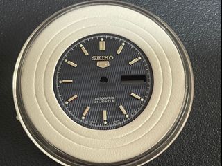 (Category: ) located in . Submitted by ectimepieces (Listing ID 1113208468, Image 1). Description: .