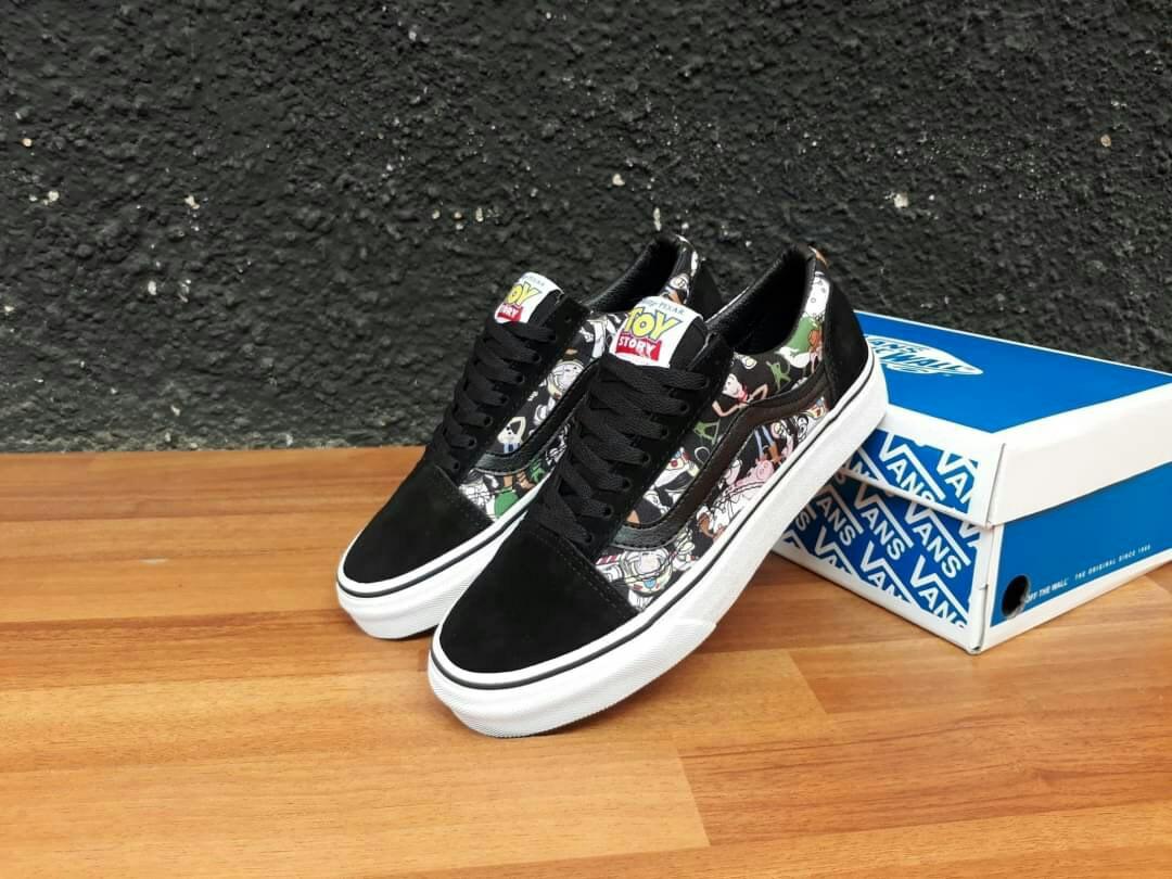 SEPATU VANS OLDSKOOL FIXAR DISNEY TOY STORY CUSTOM