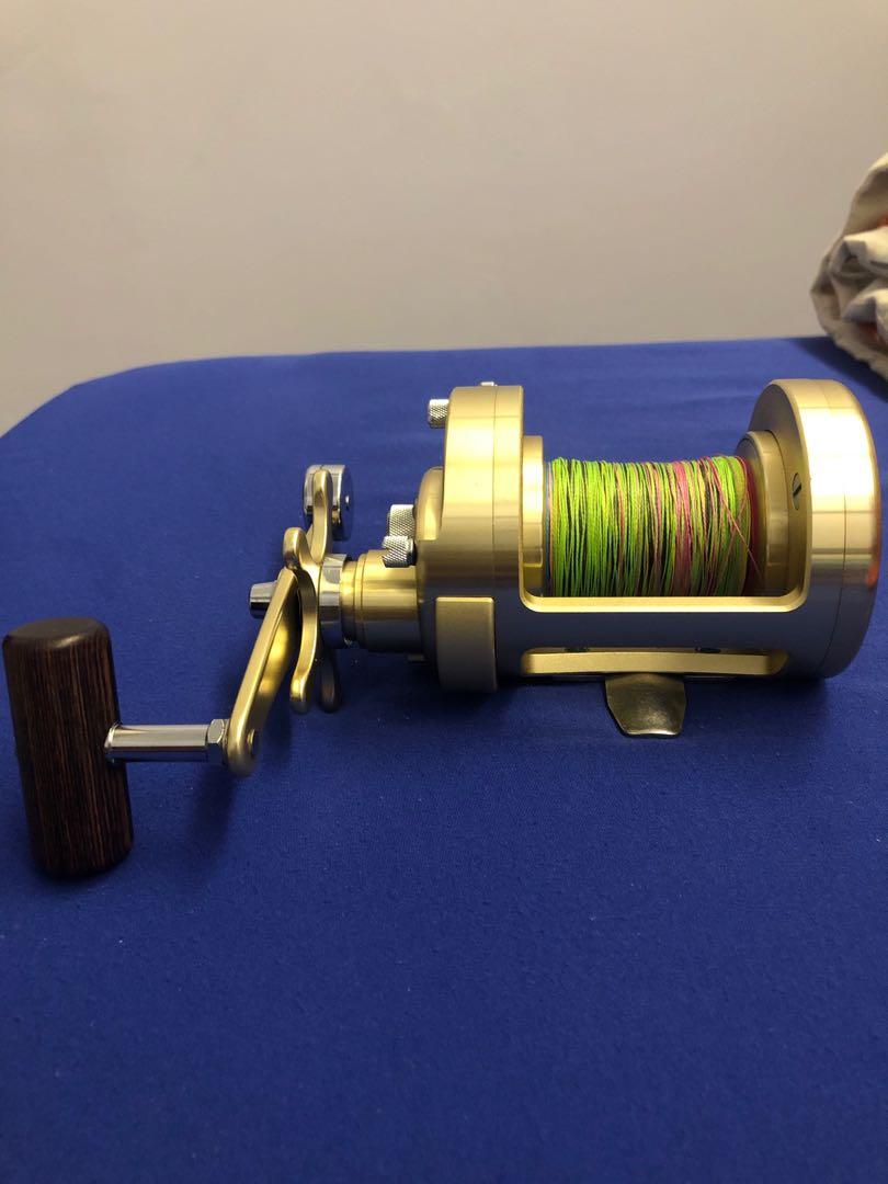 Shimano Calcutta 700S reel in good condition showing scratches