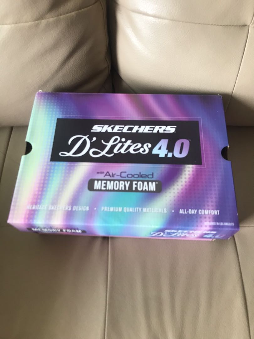 Skechers box hotsell
