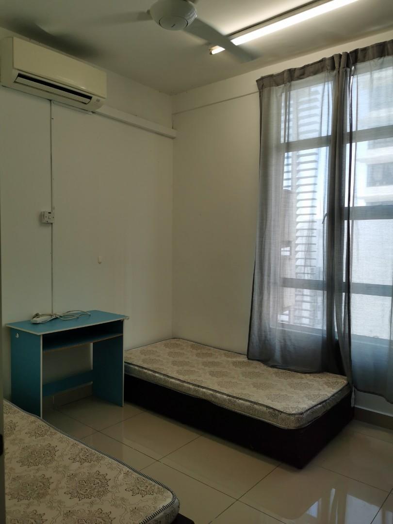 The Arc cyberjaya room for rent, Looking For on Carousell
