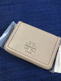 (Category: ) located in . Submitted by happygifting_box (Listing ID 1113226143, Image 1). Description: .